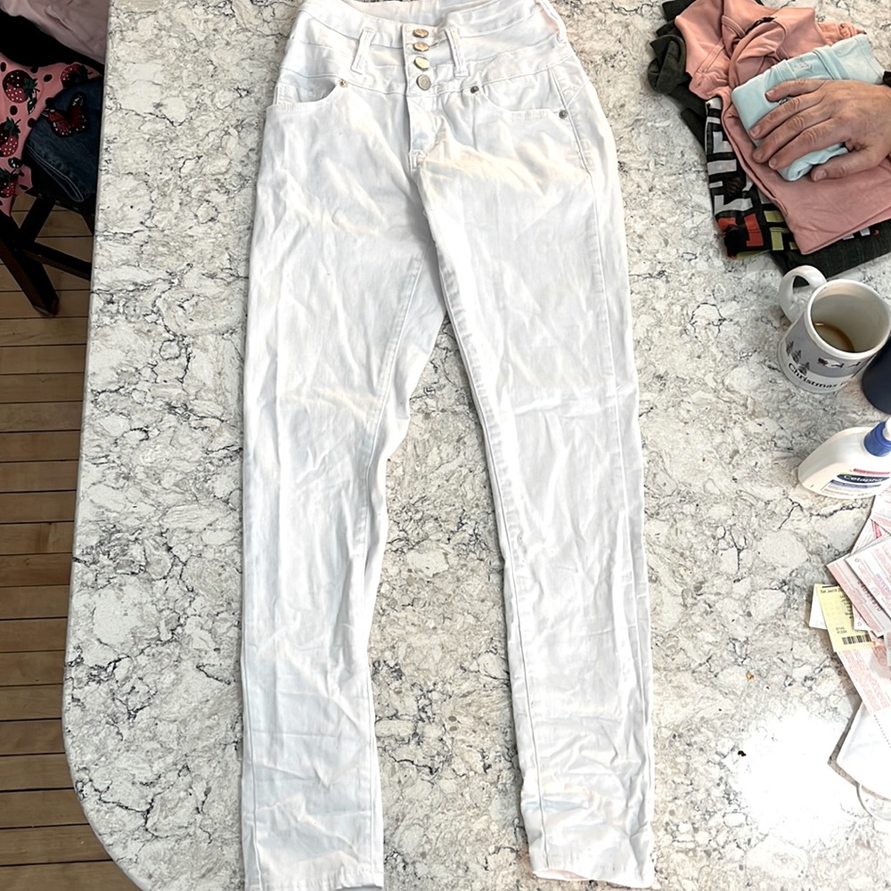 Track 23 size 5 white jeans.